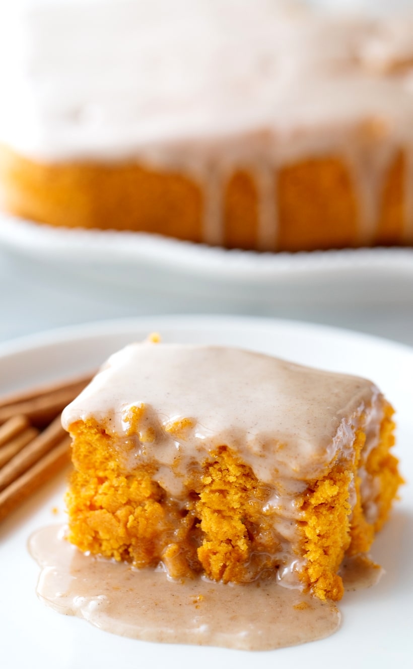 This Two-Ingredient Pumpkin Cake with Apple Cider Glaze is the perfect Thanksgiving treat. Pumkin cake with gooey glaze.