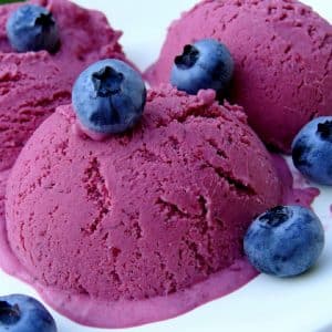 blueberry sour cream ice cream