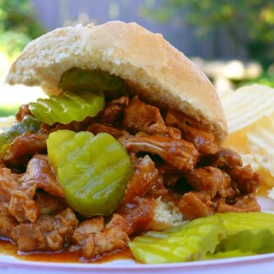 Black Pepper and Molasses Pulled Chicken Sandwiches