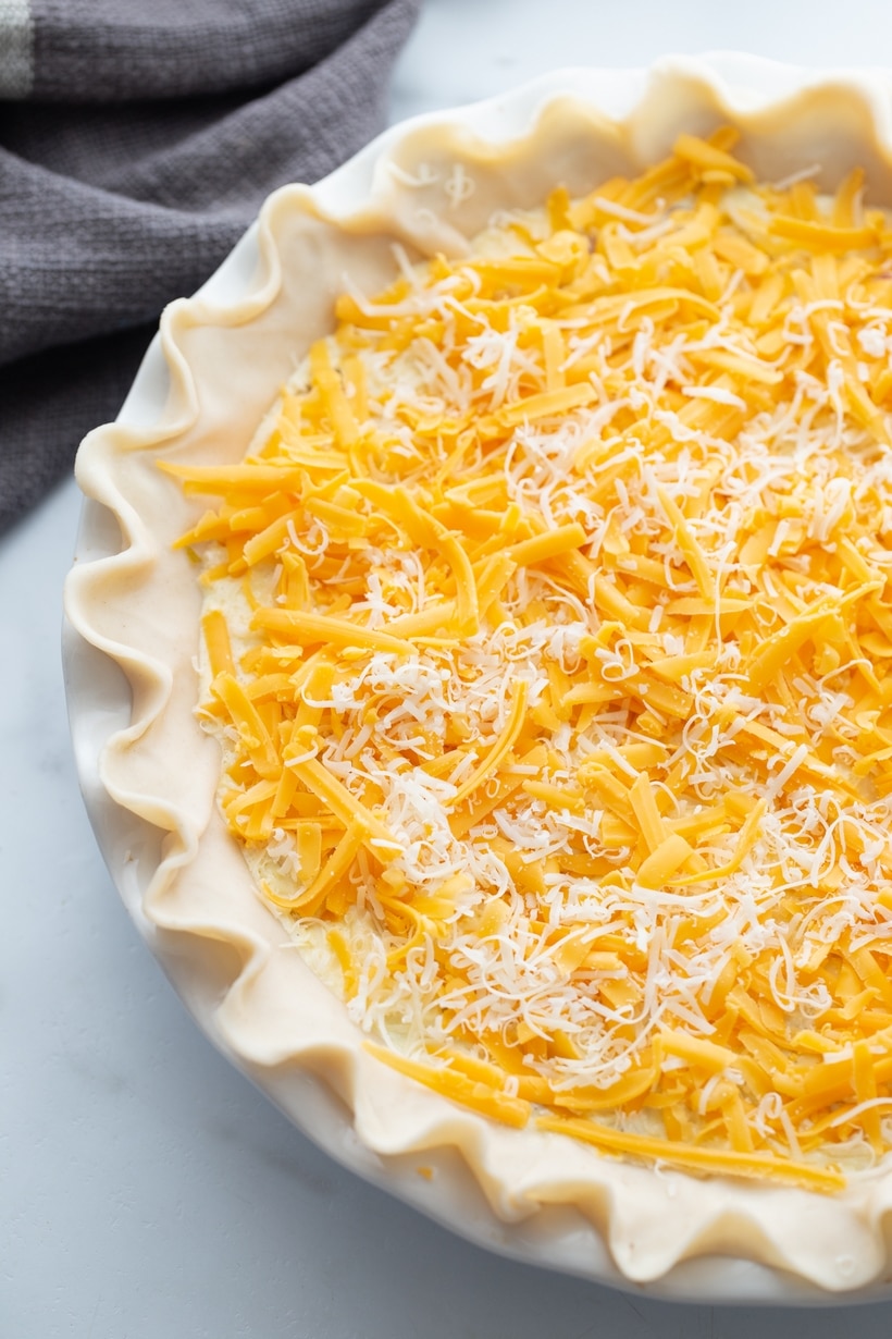 A Cheeseburger Quiche that tastes just like the hamburger you've been craving. Packed with ground beef protein and bacon, this quiche is the best! bacon cheeseburger quiche recipe