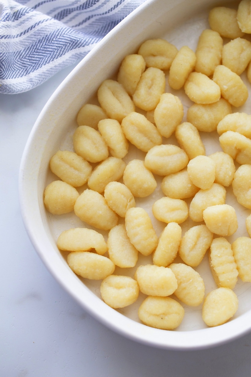 This is the best gnocchi mac and cheese recipe. Every bite is a mouth-watering mix of flavors, with the savory, richly-layered gnocchi cheese sauce stealing the show every time. Gnocchi pasta