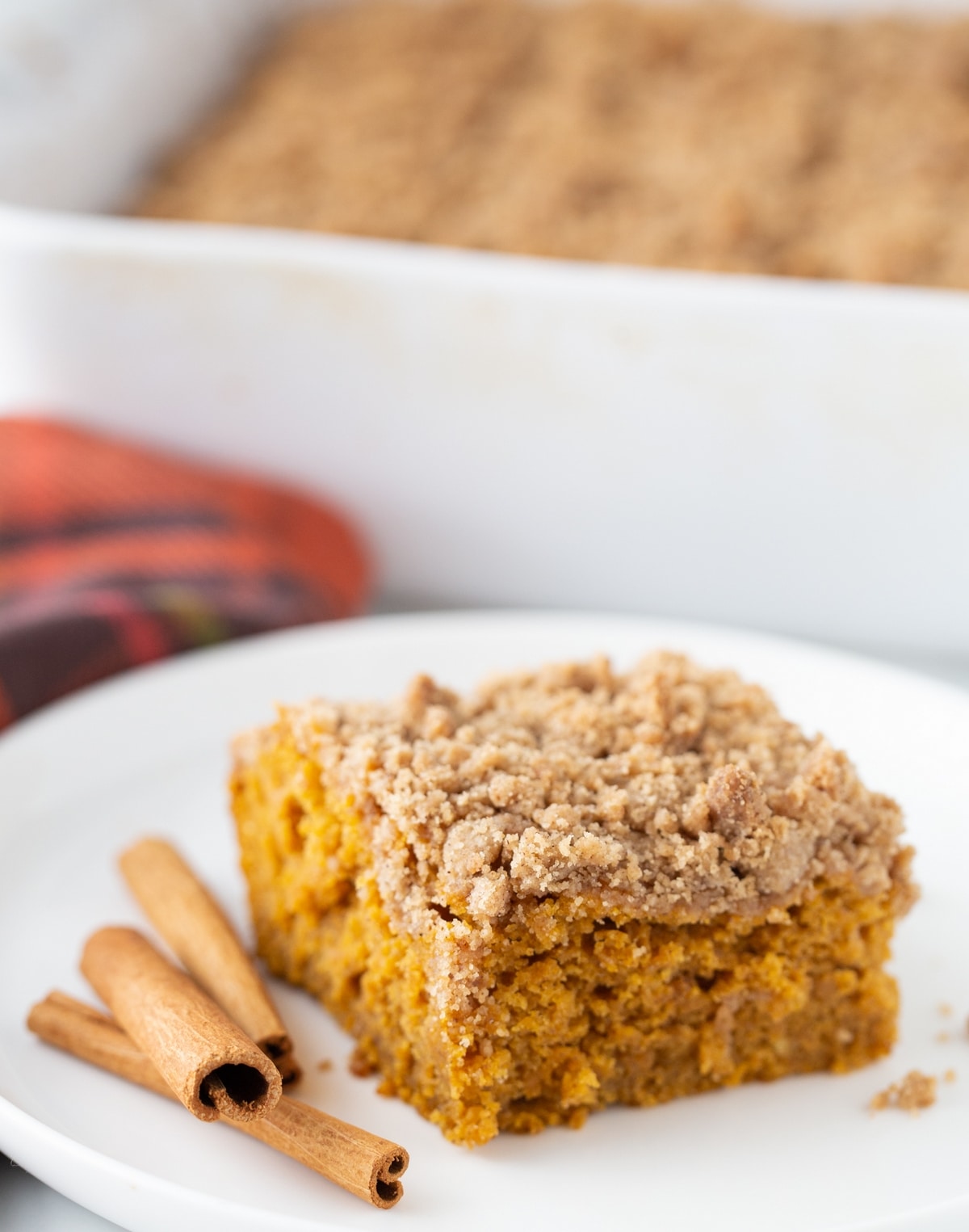 This pumpkin crumb coffee cake brings together all the cozy flavors of cinnamon, ginger, and nutmeg, with a rich crumb topping that adds just the right texture. It’s the perfect treat for a seasonal and comforting bite. coffee cake pumpkin
