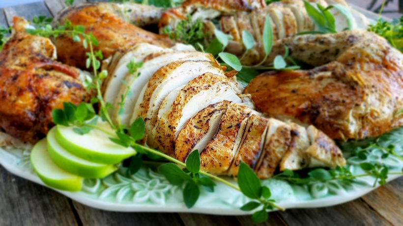 This Mayonnaise Turkey is self-basting, just one of the reasons it is the best turkey you will ever make. Even the juicy leftovers will have you wondering why you've made your turkey any other way. #turkey #mayonnaiseturkeyrecipe #mayonnaiseturkey #mayonnaisethanksgivingturkey #turkeyrecipes #thanksgivingturkey #juicythanksgivingturkey #turkeybrine #juicyturkey