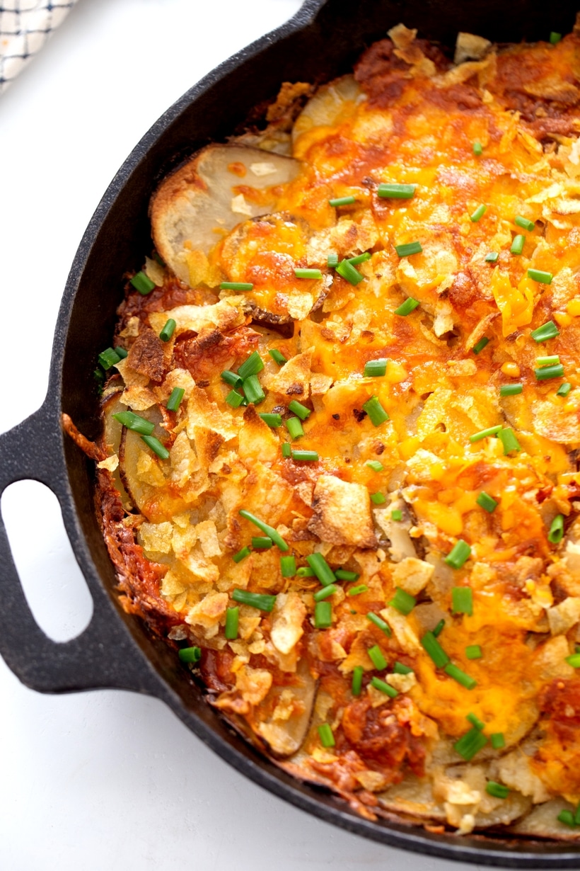 This scalloped potatoes recipe is unlike any you’ve had before. Salt and vinegar flavored chips add not only the perfect crunch, but also the perfect amount of seasoning to every bite. scalloped potatoes