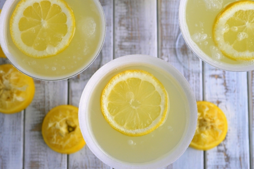 The perfect lemon drop martini should be refreshingly tart, not cloyingly sweet. Lucky for you this is The Most Refreshing Lemon Drop Martini! Give it a try soon from NoblePig.com. #lemondrop #martini lemon drop martini cocktail