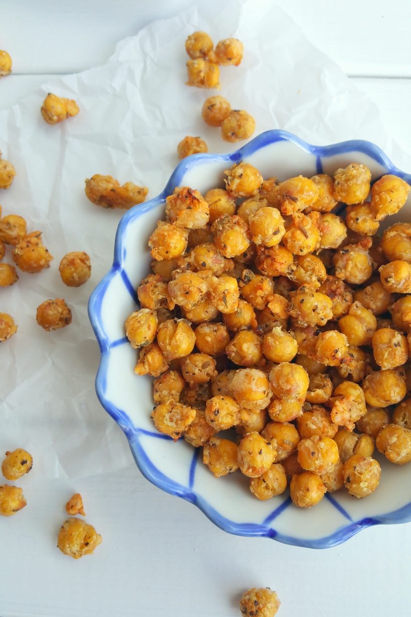 Crunchy on the outside and creamy on the inside, these Air Fryer Chickpeas are the perfect snack on their own, or toss them on top of salads or into a snack mix. Making these air fried chickpeas is a quick and easy way to achieve the perfect chickpea crispness. air fryer chickpeas