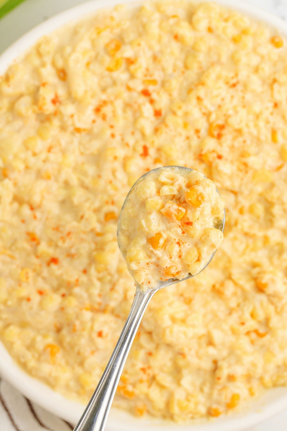 Making the most of sweet summer corn takes this fresh creamed corn to the next level. It’s one of those classic American side dishes that’s always a hit at barbecues. homemade creamed corn