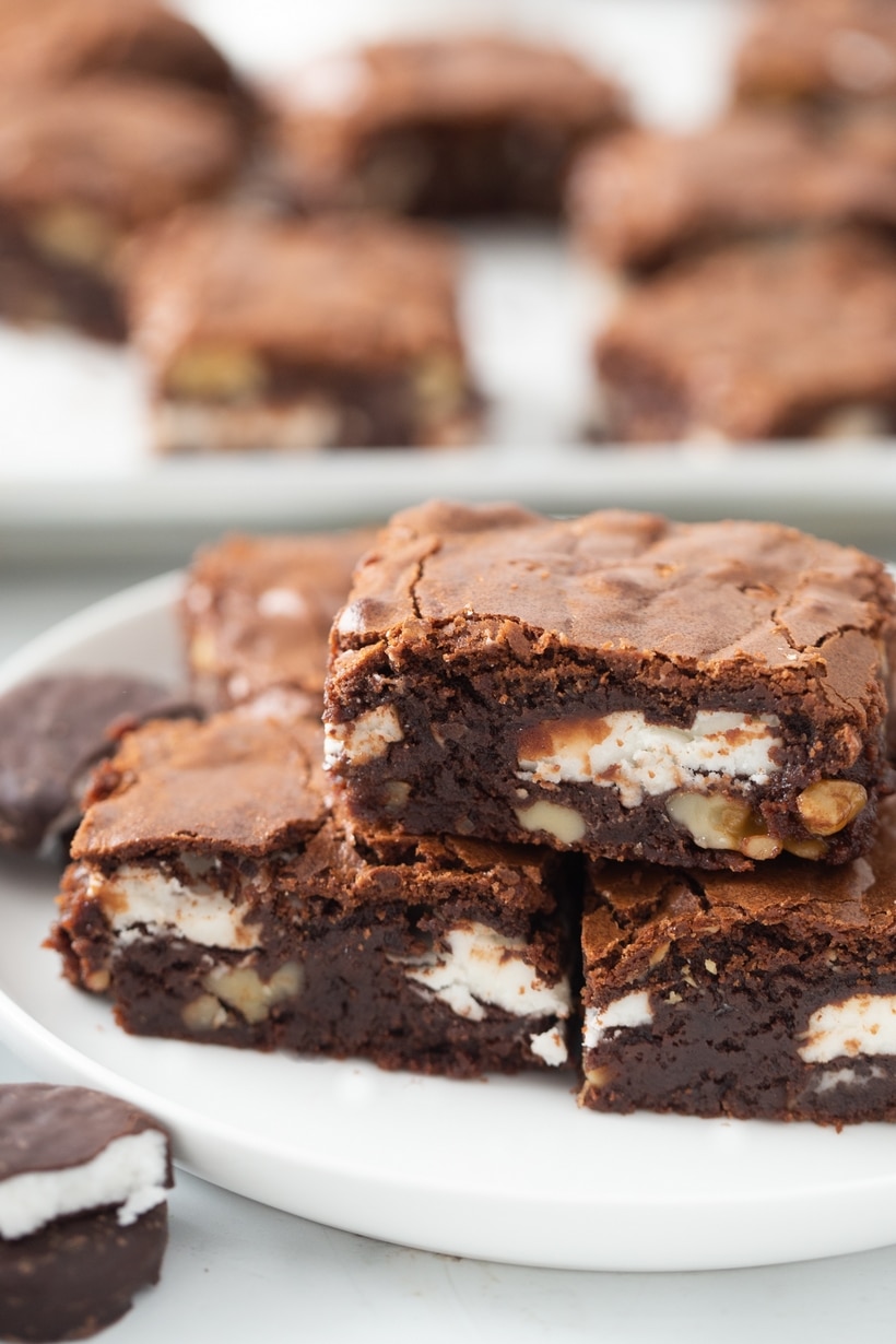 Peppermint Patty Brownies are the gooiest, darkest, most fudge-like, candy bar brownies you could ever hope for this holiday season. peppermint Patty Brownies