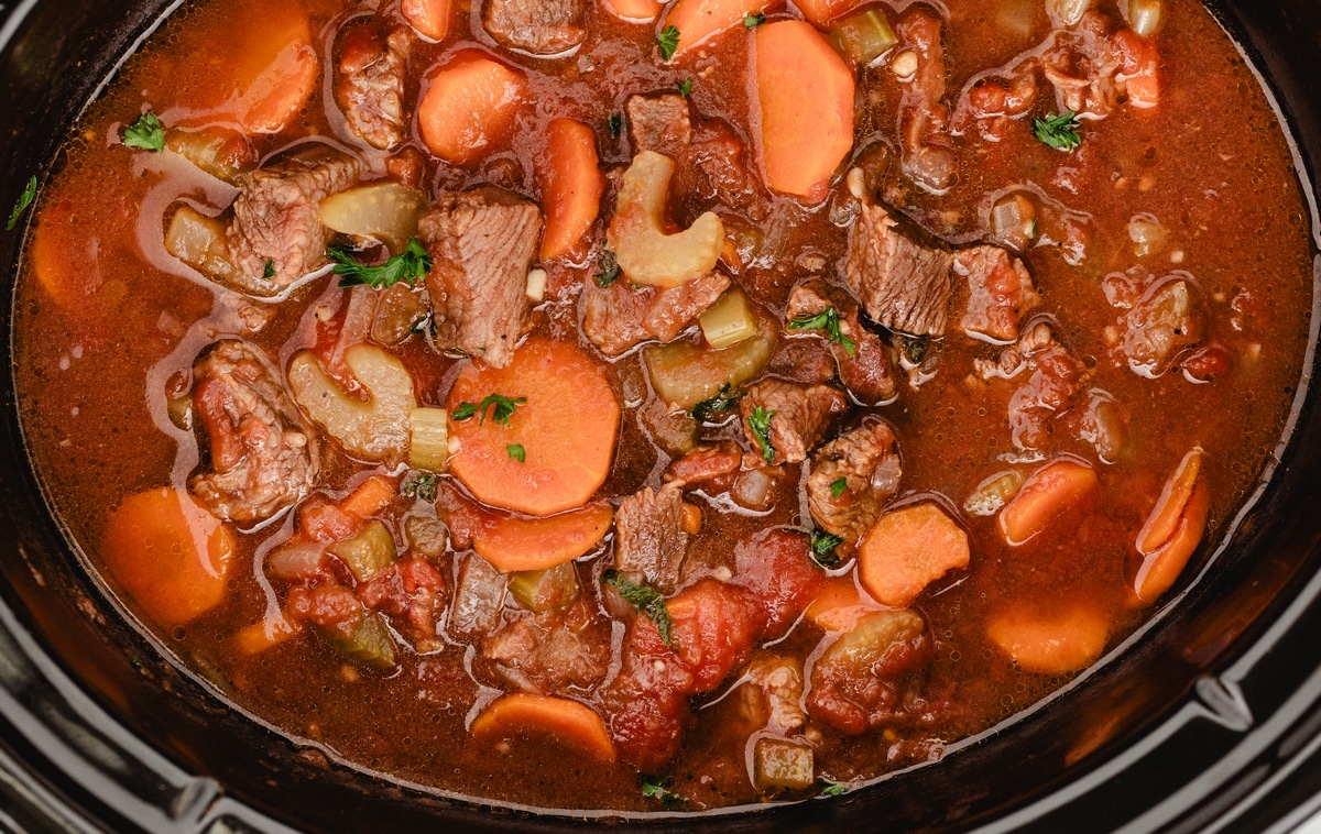 You’re going to love the rich, hearty flavors of this slow cooker beef and tomato stew. It’s that kind of comforting, tomato-rich stew that’s perfect when the temperatures start to dip. With tender beef and deep, simmered flavors, it always feels just right. beef and tomato stew