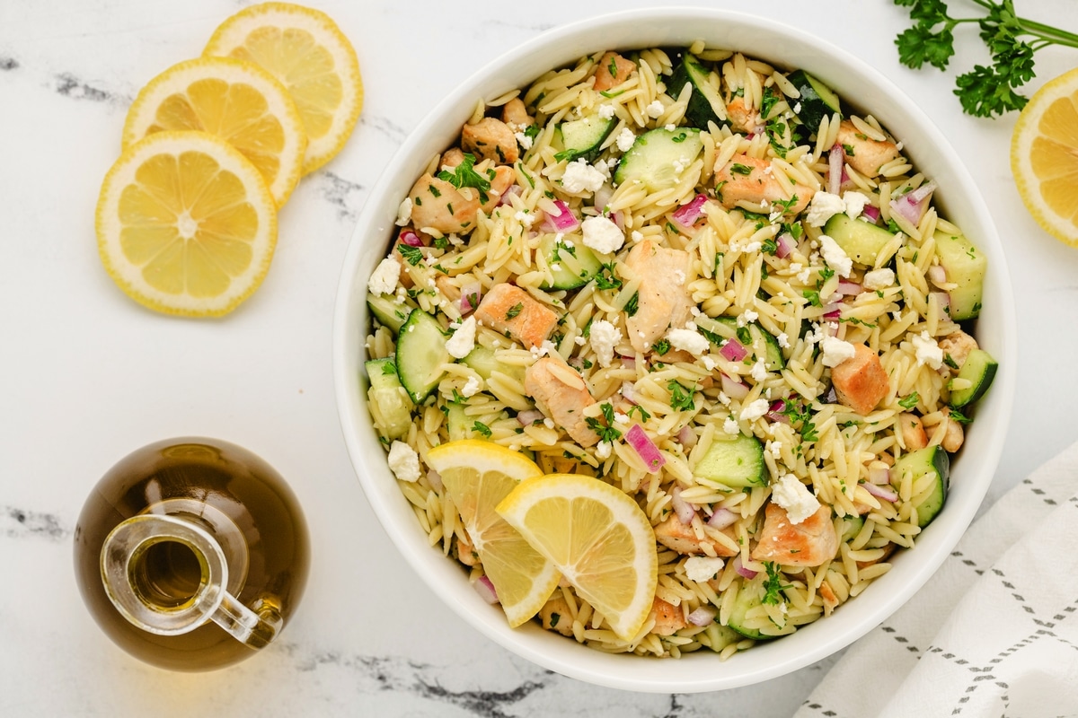 Try this flavorful Mediterranean chicken with orzo recipe. It's easy to make and perfect for lunchtime leftovers. chicken orzo salad