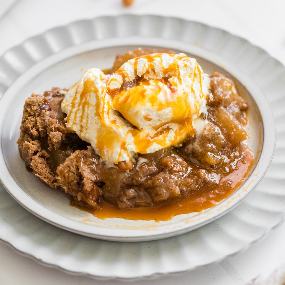apple spice dump cake