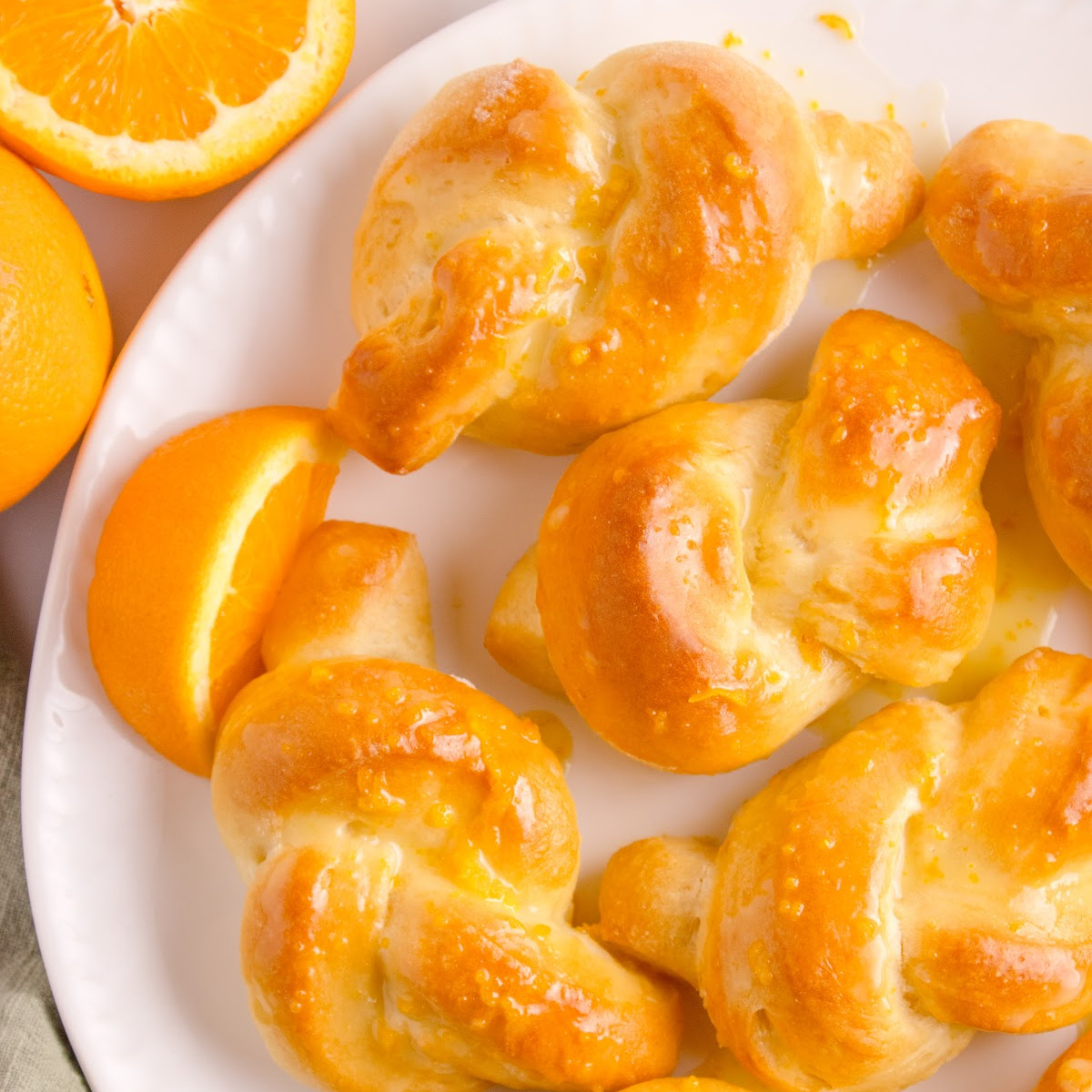 orange knot rolls