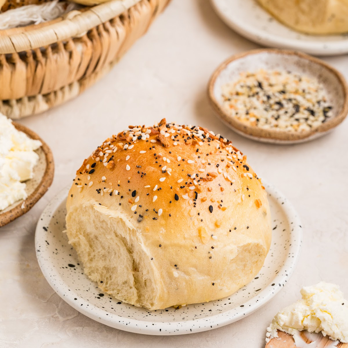 Everything bagel rolls with golden crusts, soft interiors, and classic everything seasoning.